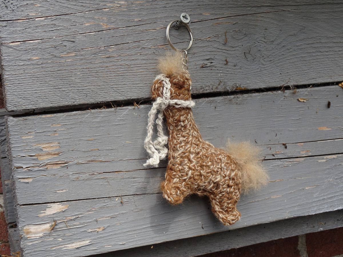 Bekentenis bolvormig Vertolking alpaca sleutelhanger